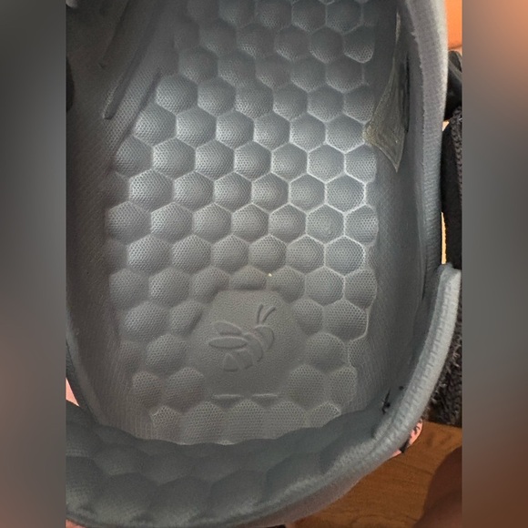 Joybees Charcoal Unisex Size 8 Slip-On Clogs worn one time - Picture 3 of 7